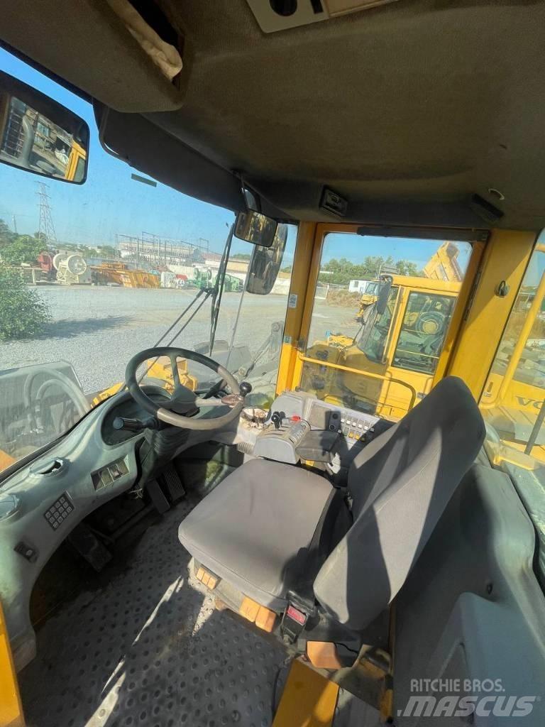 Volvo L 180 E Chargeuse sur pneus