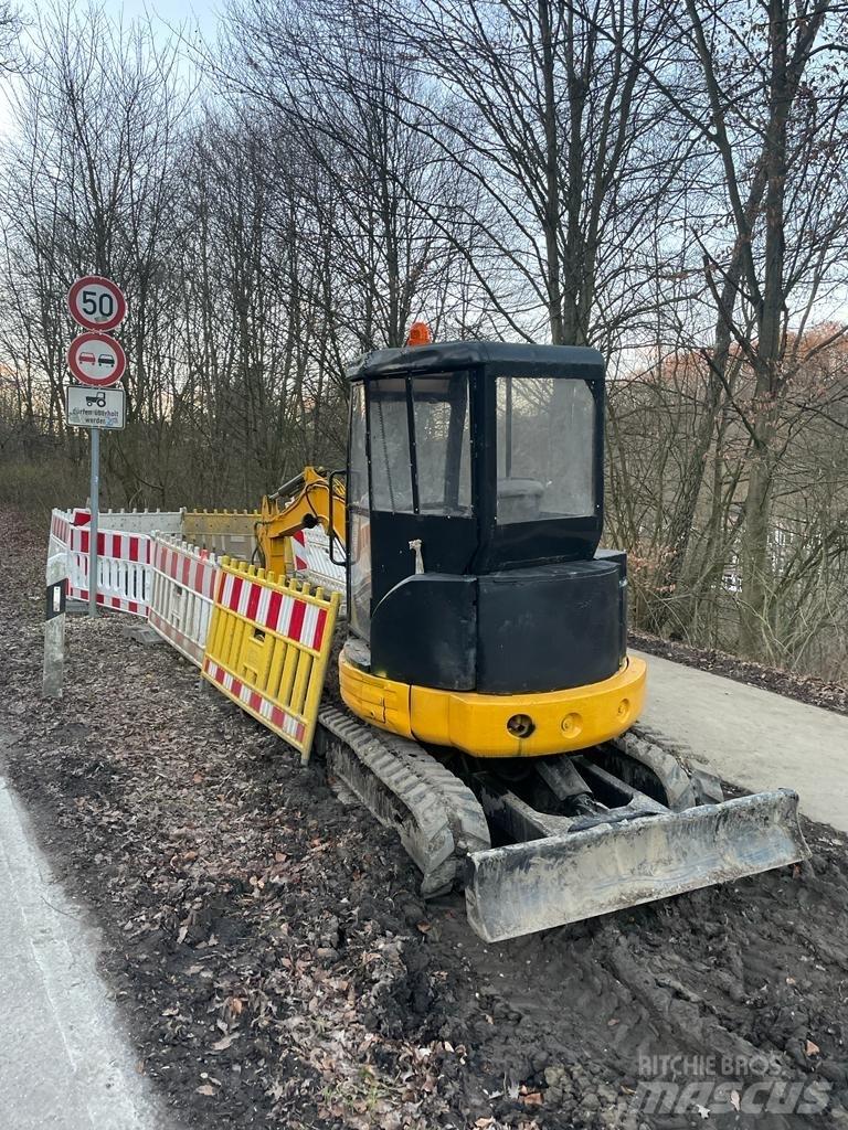 CAT 303 CR Mini pelle < 7t