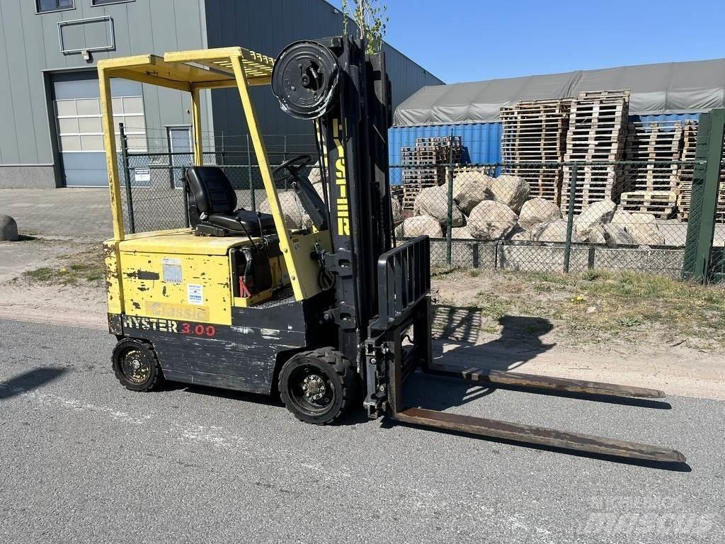 Hyster e3.00xl Chariots élévateurs électriques