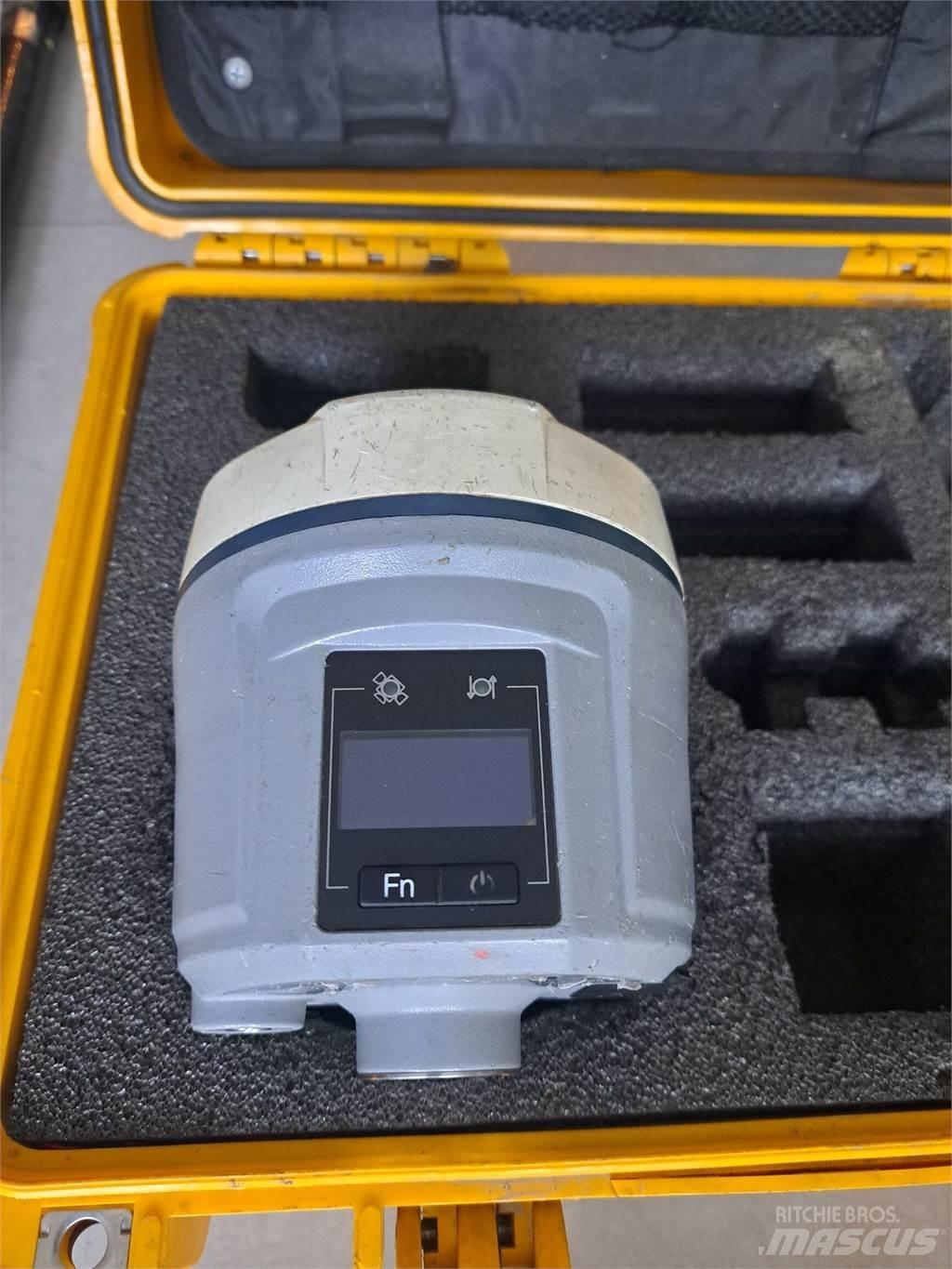  CHC i80 GNSS Instruments, équipements de mesure et d'automatisation