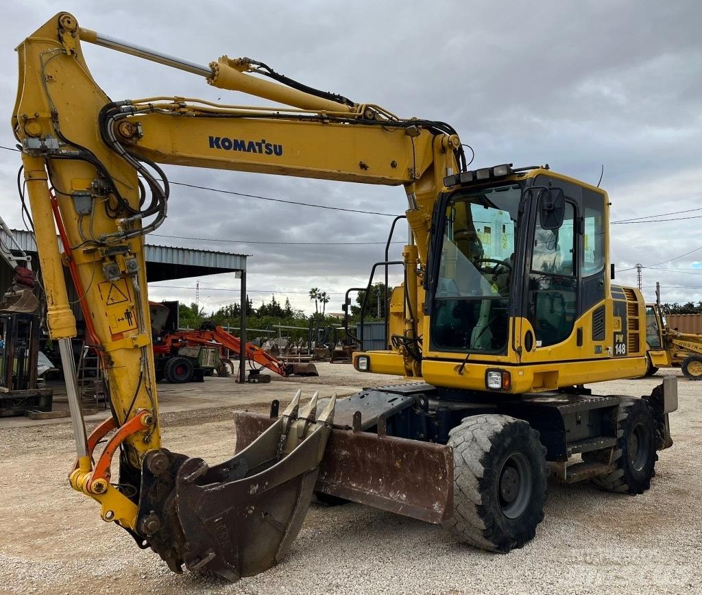 Komatsu PW148-8 Pelle sur pneus