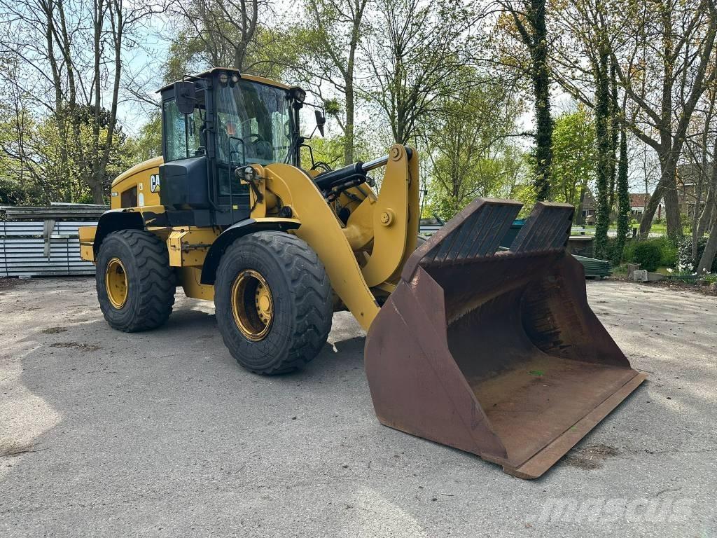 CAT 938 M Chargeuse sur pneus
