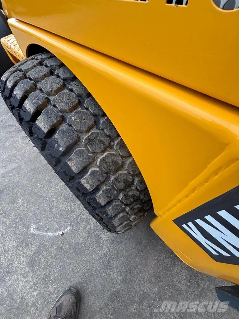 Knikmops KM 130 Chargeuse sur pneus