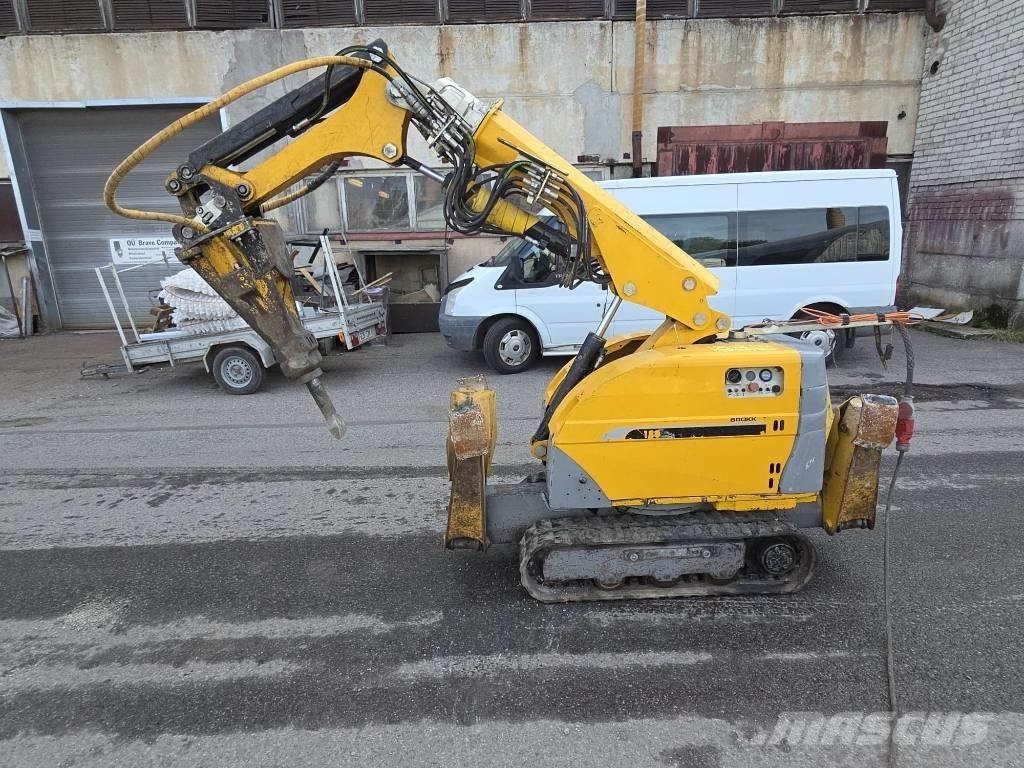 Brokk 180 Pelle de démolition