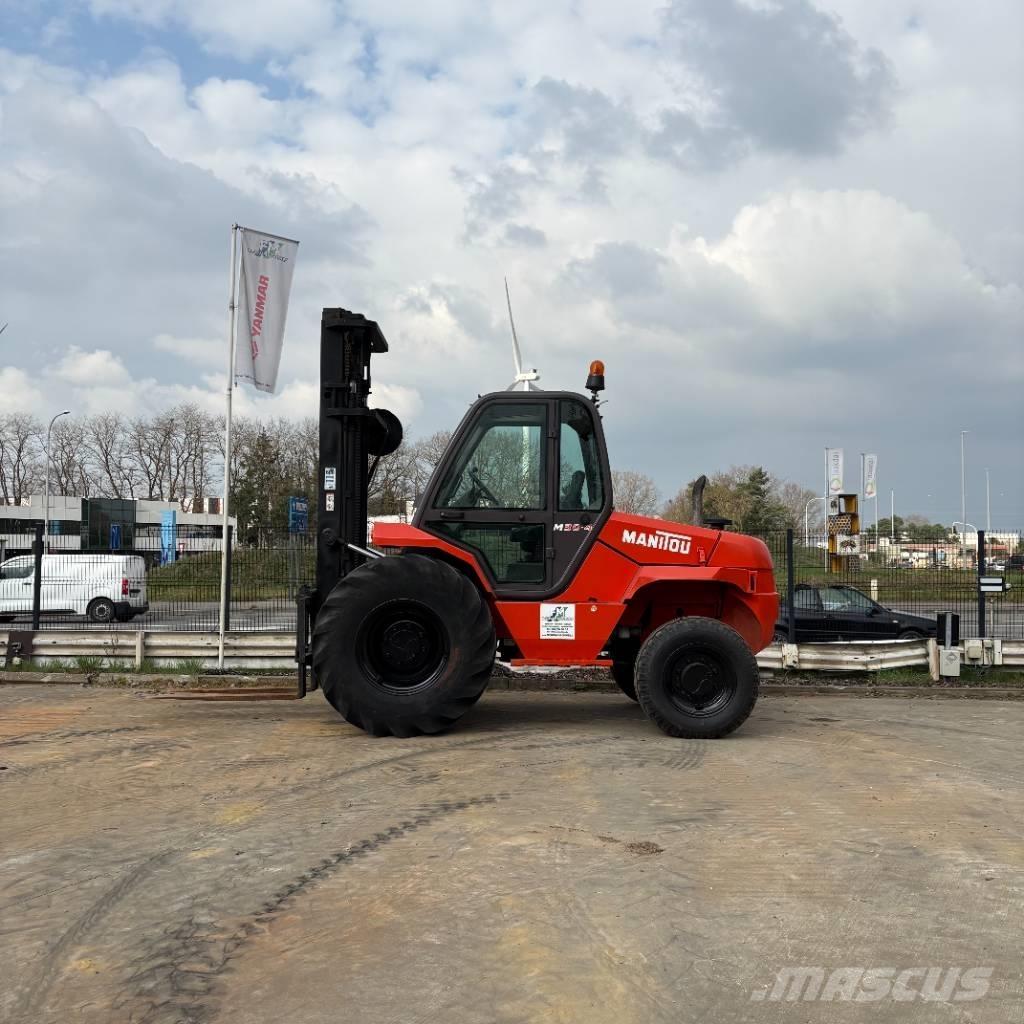 Manitou M 30.4 Chariot tout terrain