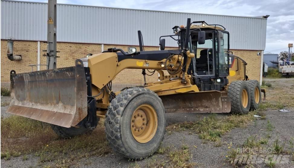 CAT 140 M Niveleuse