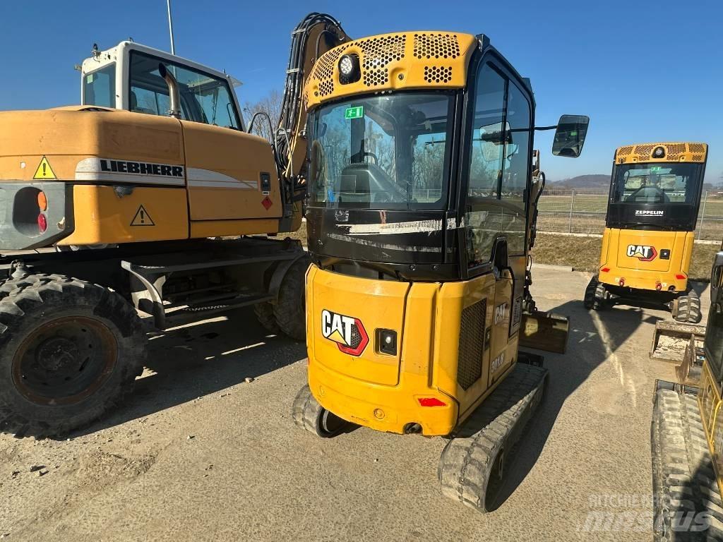 CAT 301.8 Mini pelle < 7t