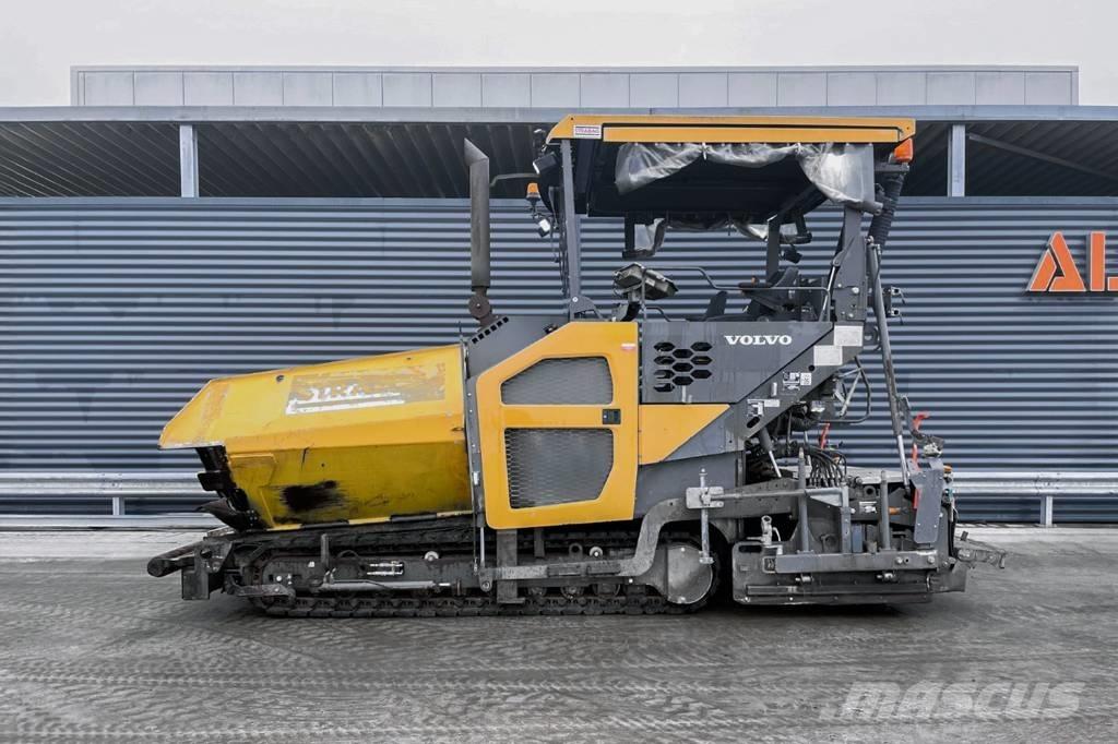 Volvo P7820C Finisseur