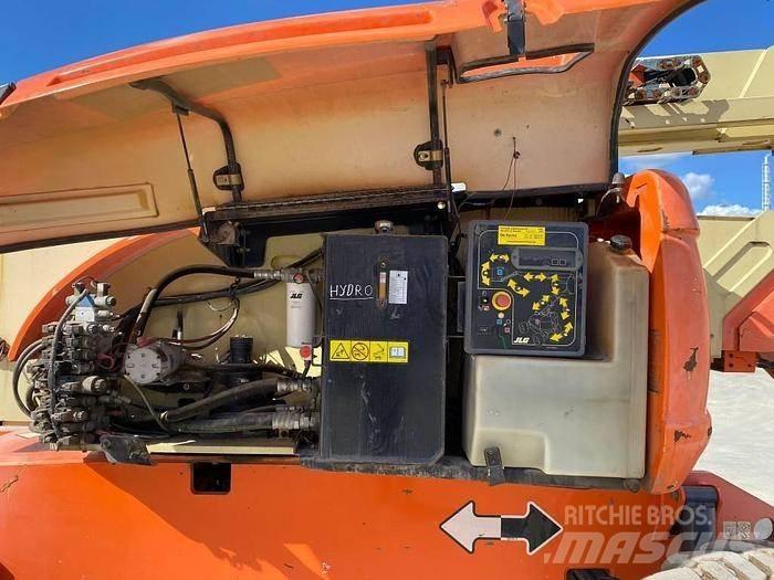 JLG 800AJ Nacelles articulées