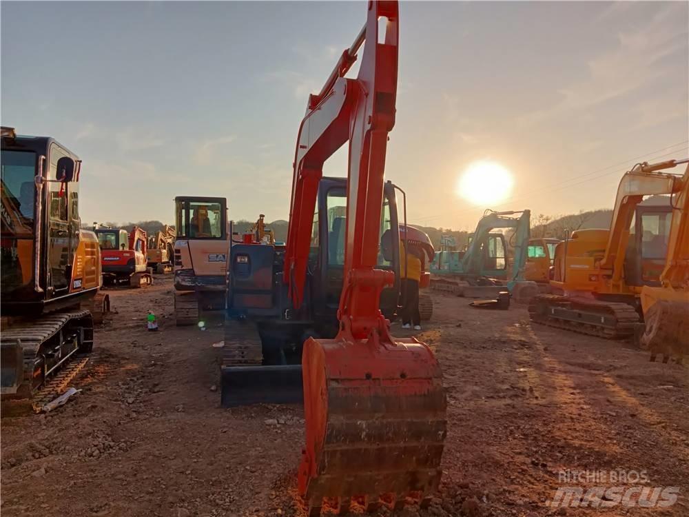 Hitachi ZX 60 Mini pelle < 7t
