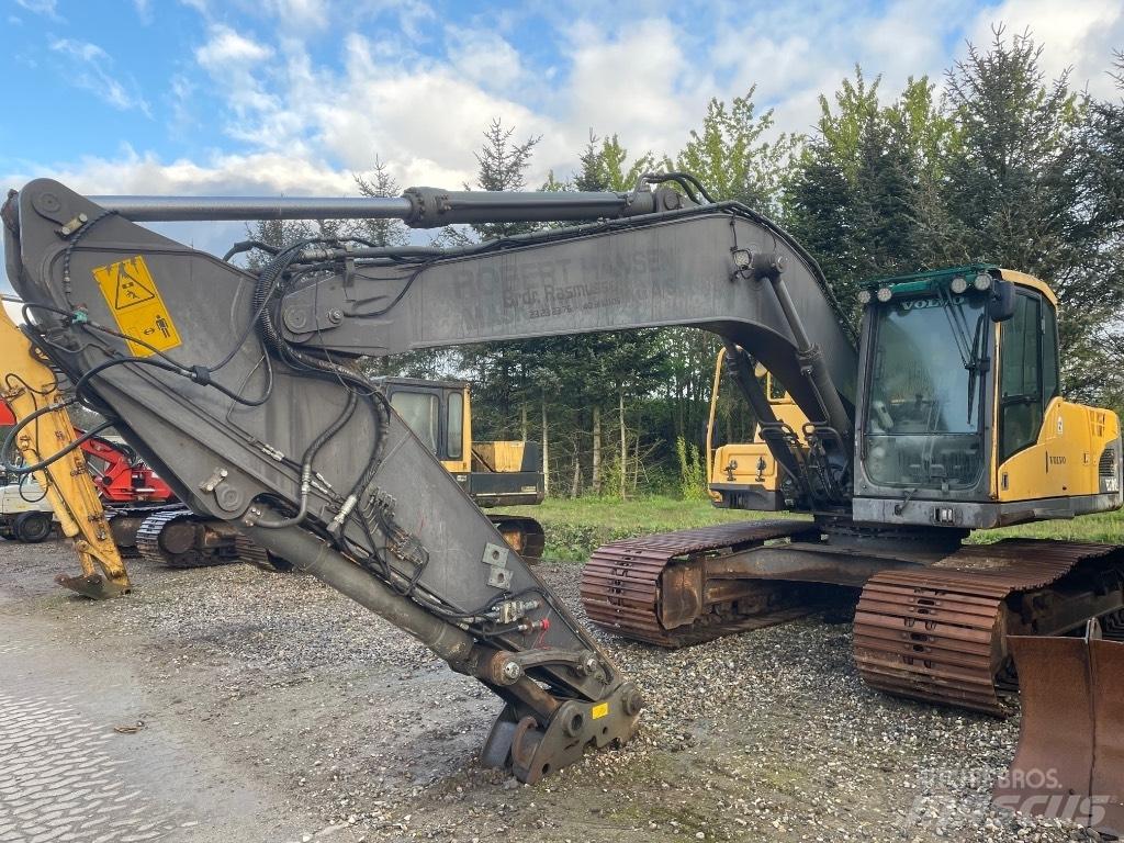 Volvo EC210C Pelle sur chenilles