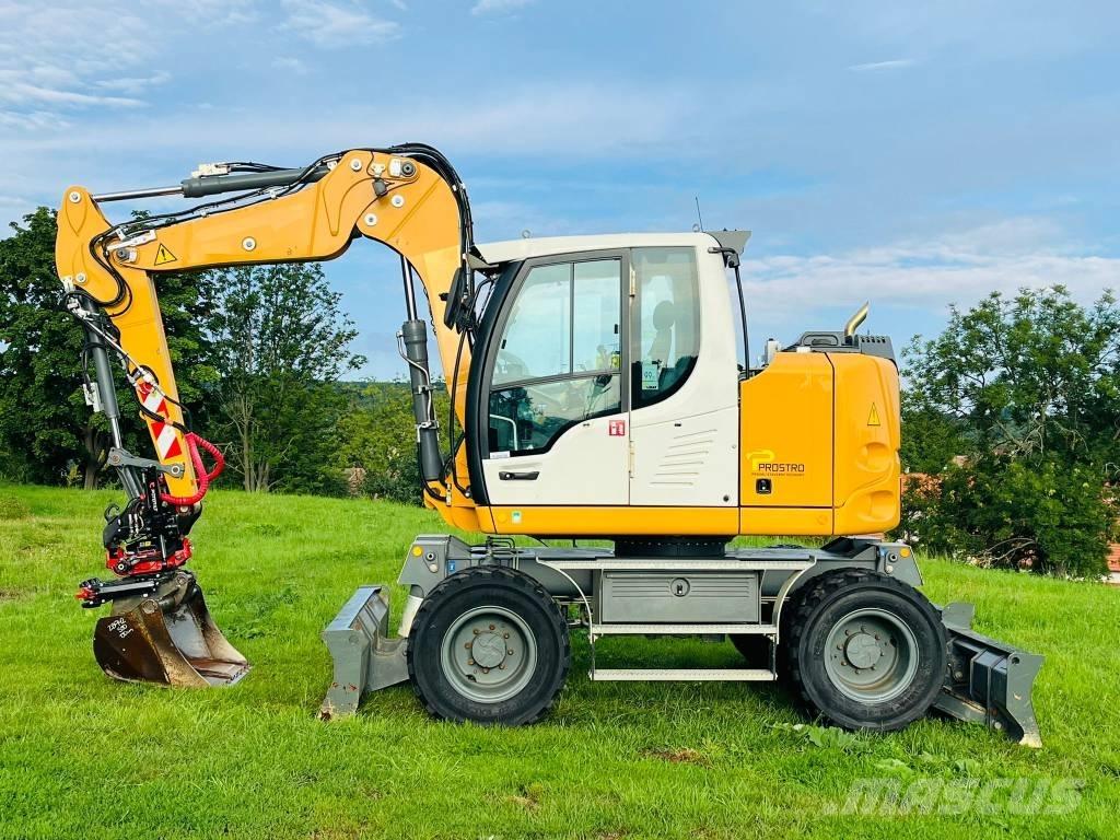 Liebherr A 910 Pelle sur pneus