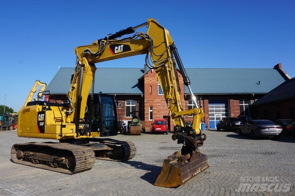 CAT 320 FL Pelle sur chenilles