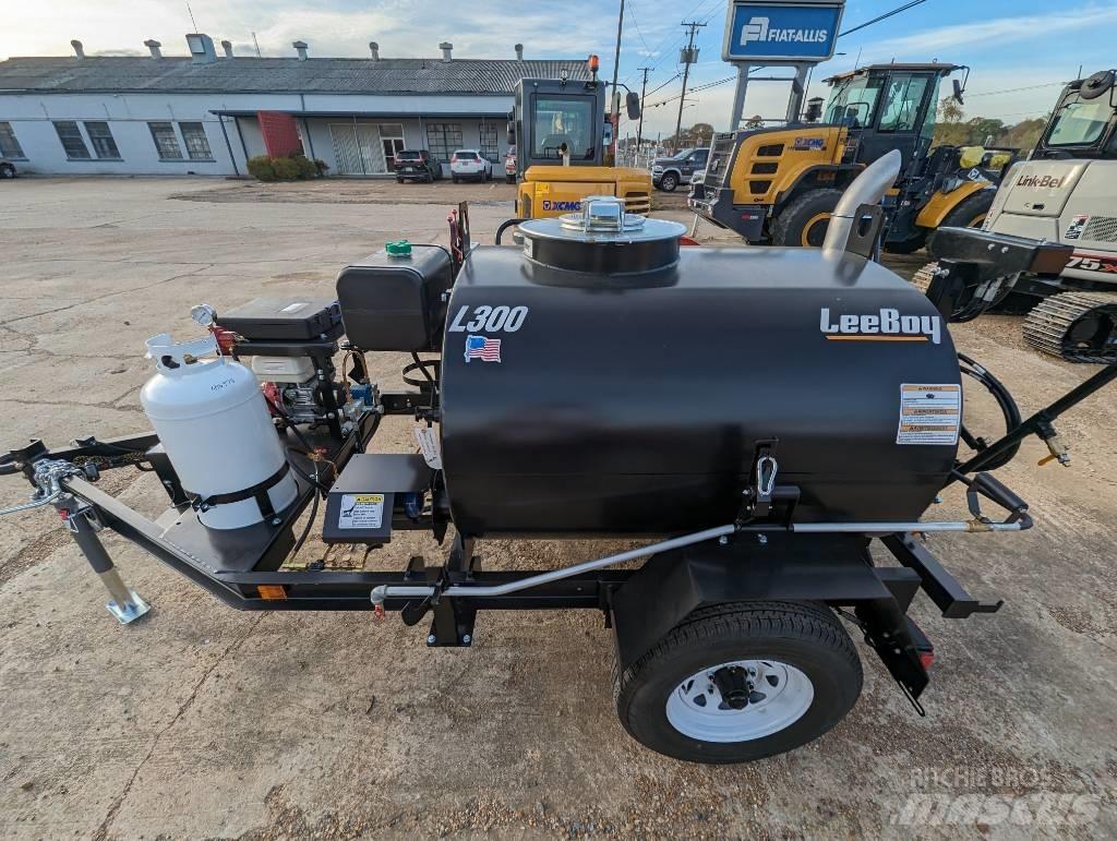 LeeBoy 300T Accessoires pour matériels travaux routiers