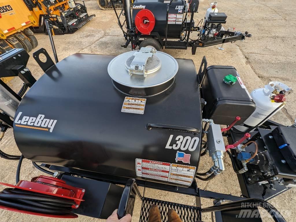 LeeBoy 300T Accessoires pour matériels travaux routiers