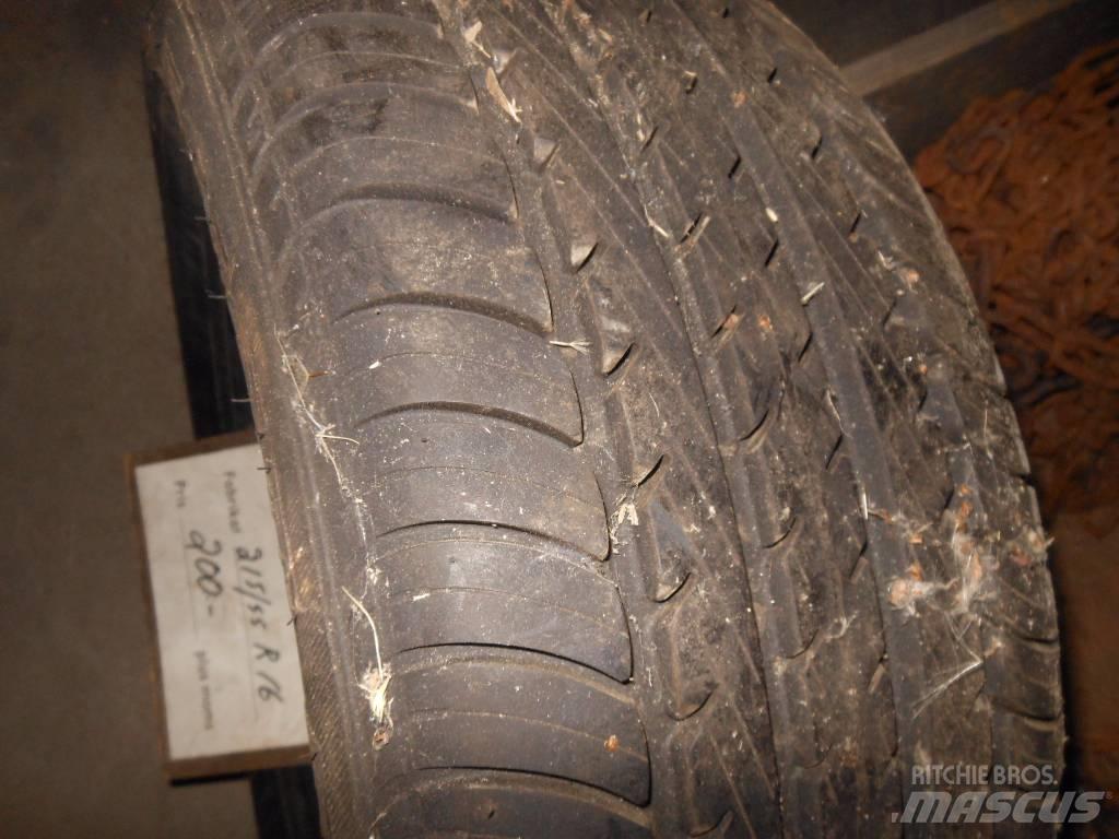  Däck 215/55R16 Autres équipements pour tracteur