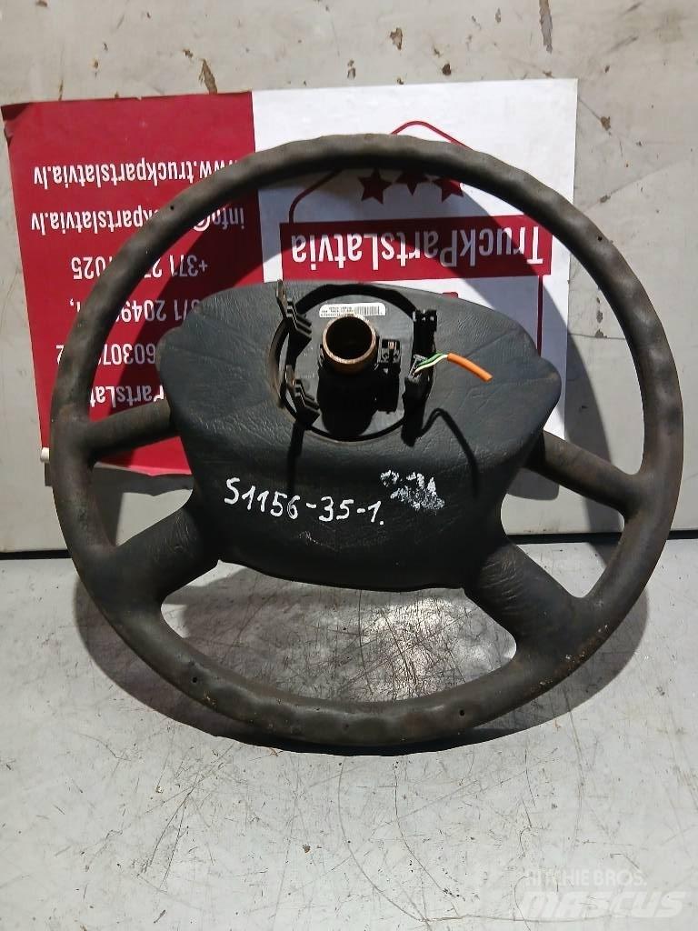 Scania 144    1327026 Cabines