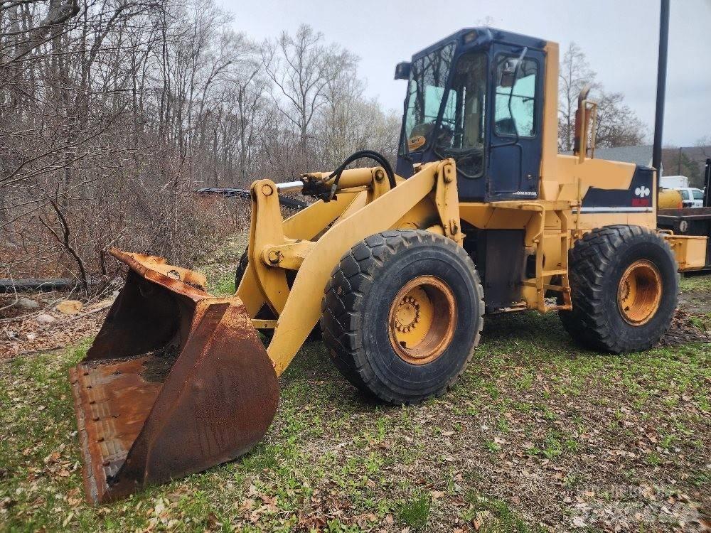 Komatsu WA 300-1 Chargeuse sur pneus