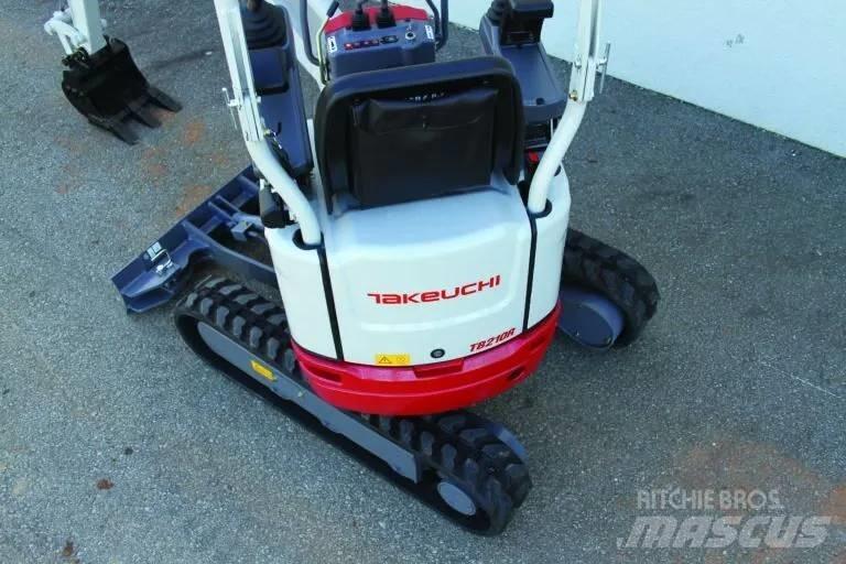 Takeuchi TB210R Mini pelle < 7t