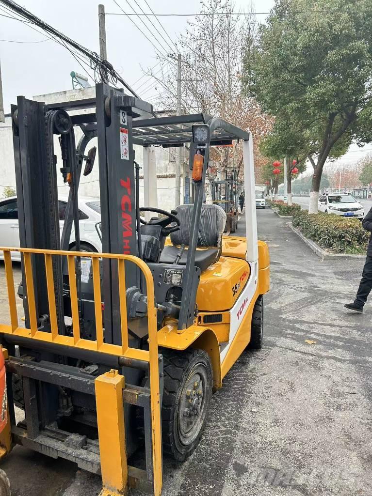 TCM 35 Chariots diesel