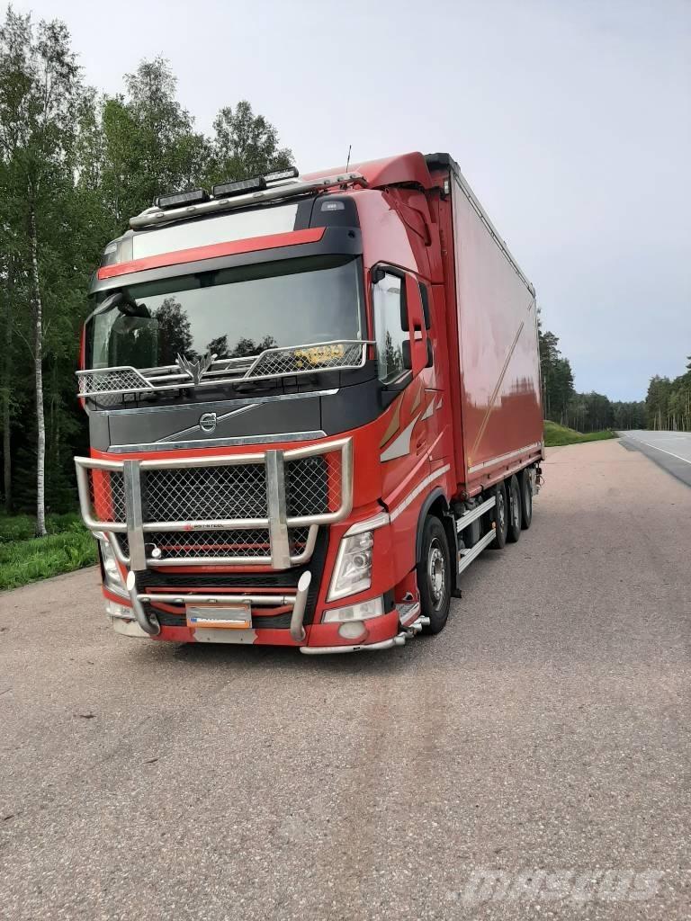 Volvo FH 13 Camion pour copeaux de bois