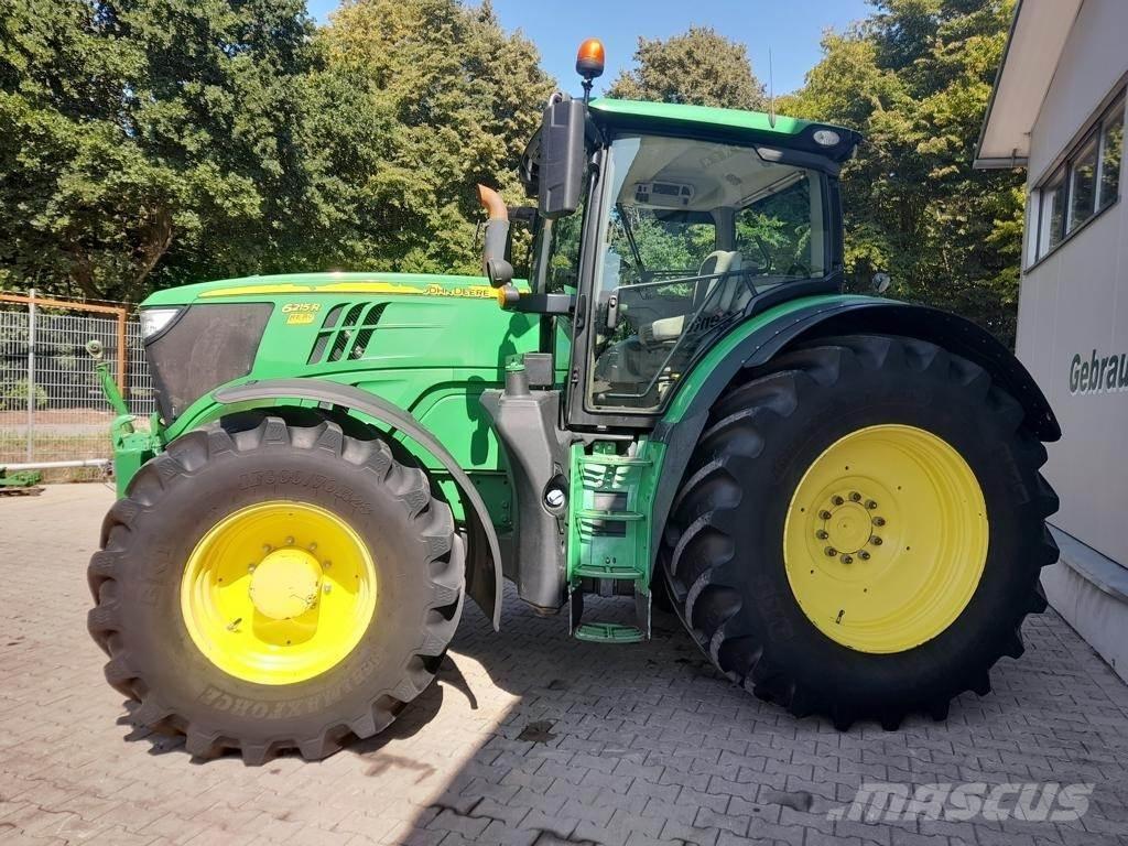 John Deere 6215R Tracteur