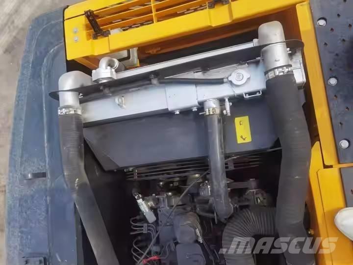 Hyundai 220LC-9s Pelle sur chenilles