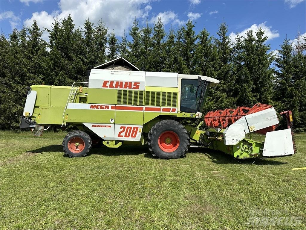 CLAAS Mega 208 Moissonneuse batteuse