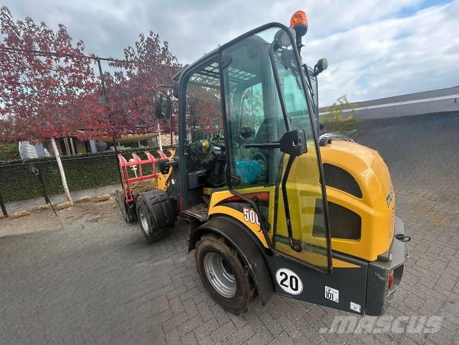 Mustang AL 506 Cab Chargeuse multifonction