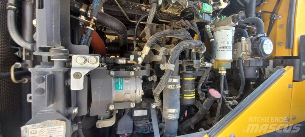 Komatsu WA270-8 Chargeuse sur pneus
