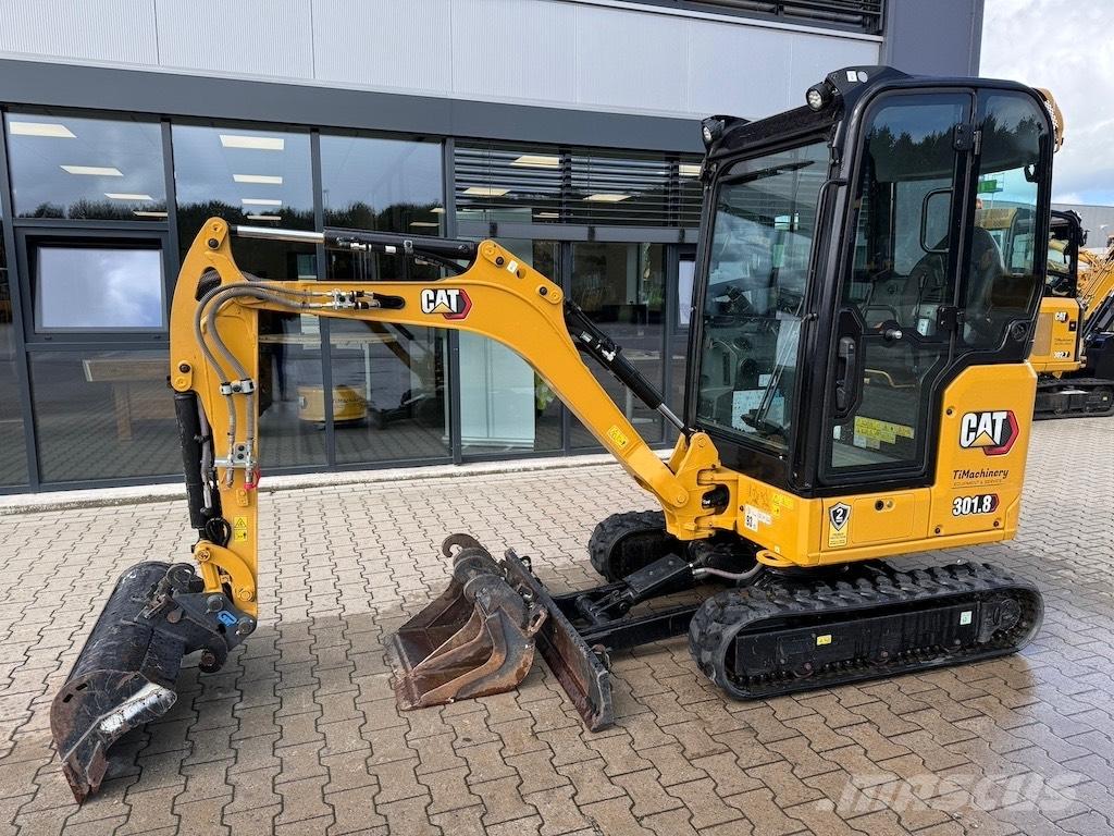 CAT 301.8 Mini pelle < 7t