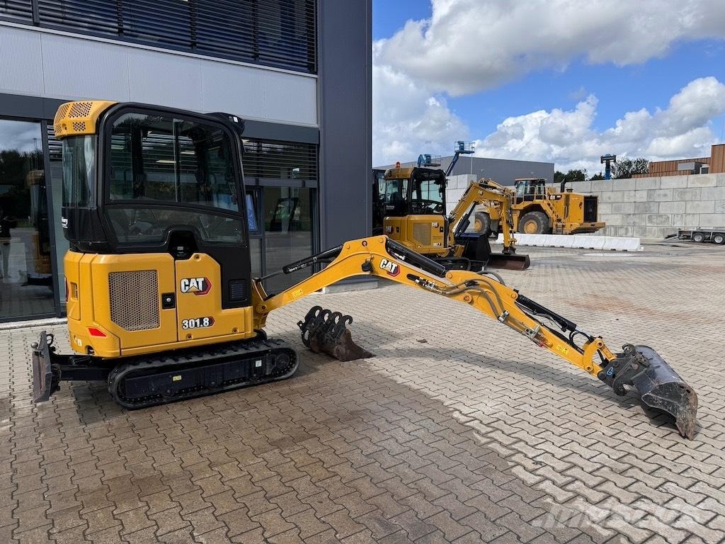 CAT 301.8 Mini pelle < 7t