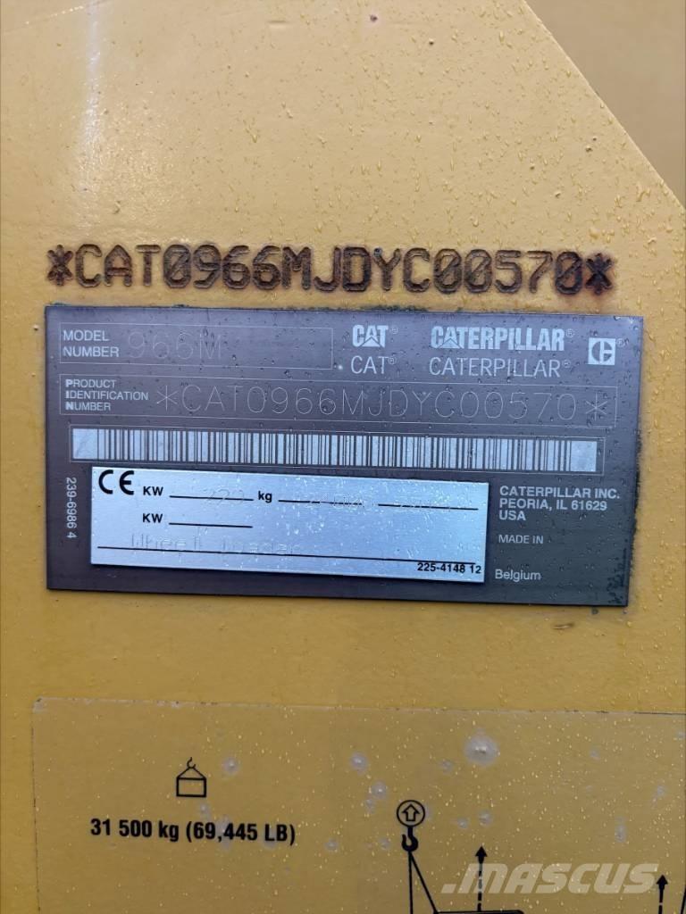 CAT 966 M Chargeuse sur pneus