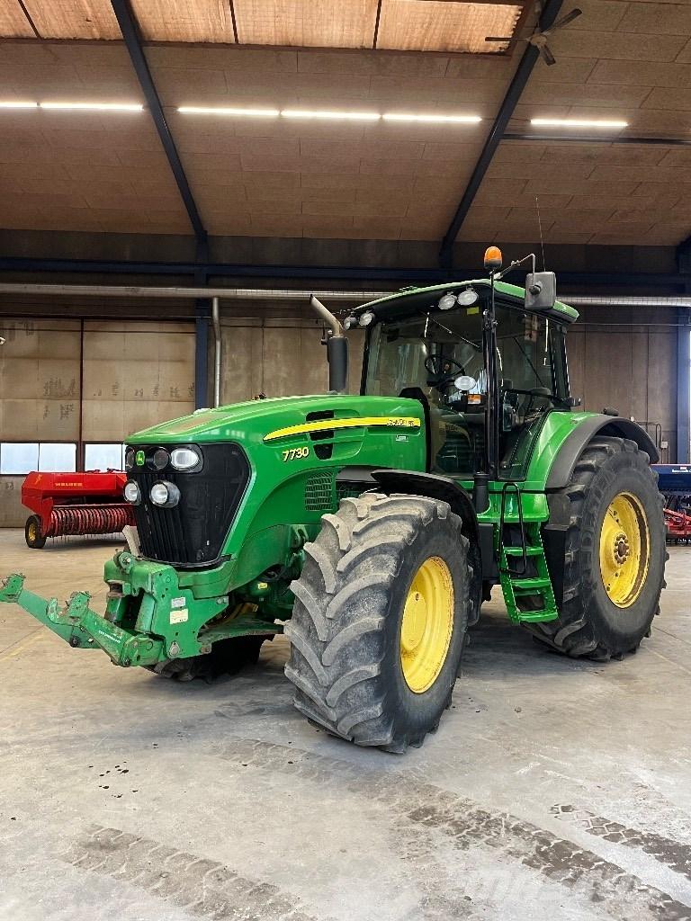 John Deere 7730 AQ Tracteur