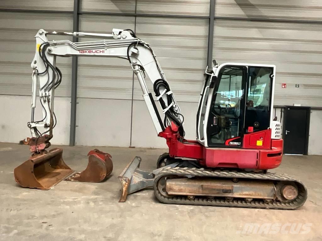 Takeuchi TB 280 FR Mini pelle 7t-12t