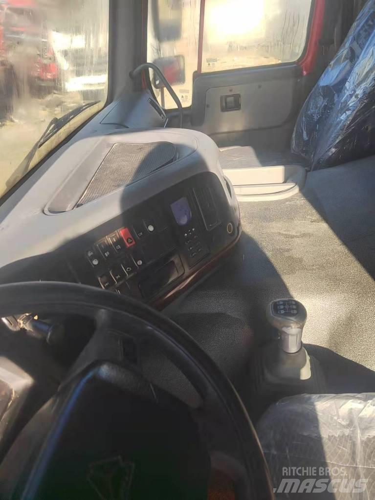 Howo 371 8x4 Camion benne