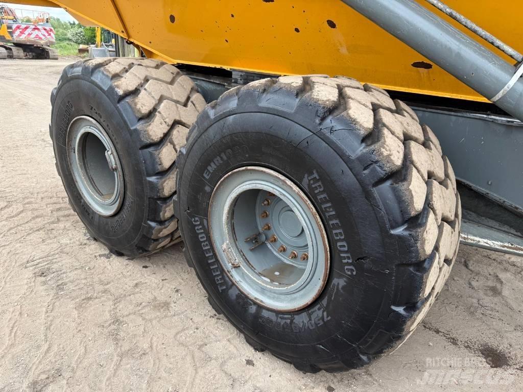 Liebherr TA 230 Tombereau articulé