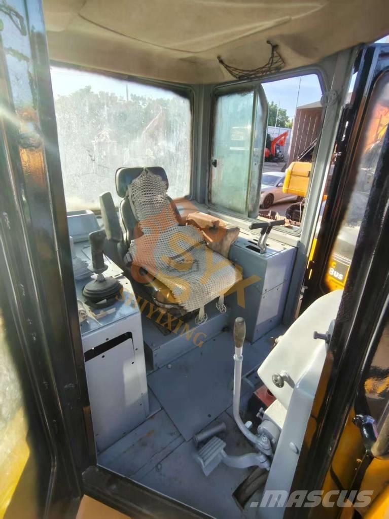 CAT D6G Bouteurs sur chenilles