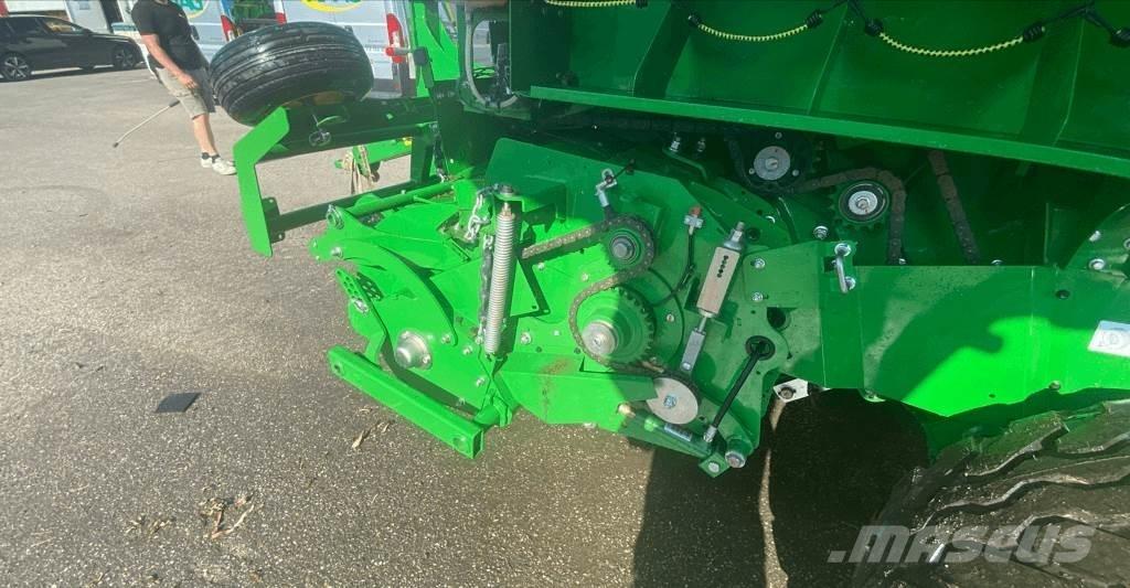 John Deere V461M Presse à balle ronde
