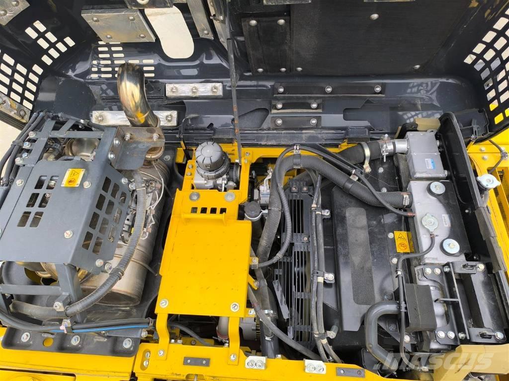 Komatsu HB 215 LC-3 Pelle sur chenilles