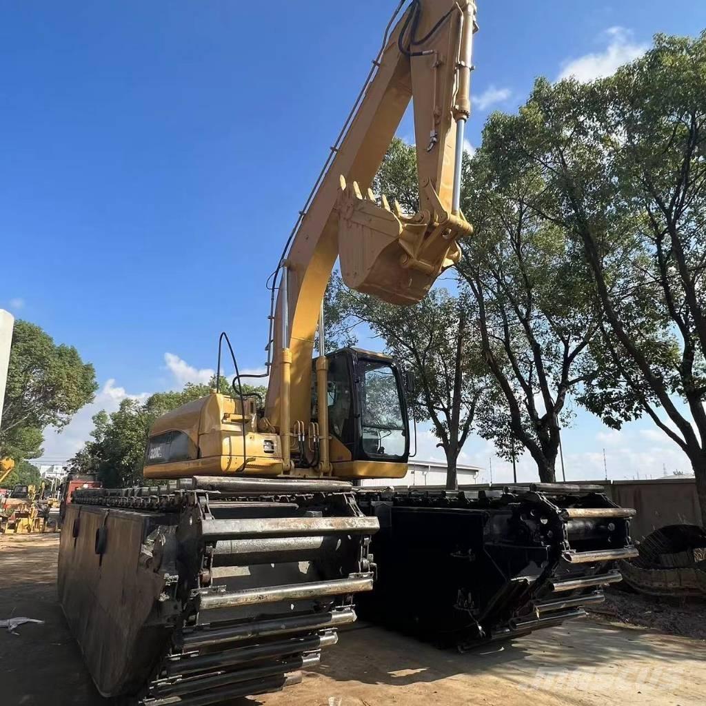 CAT 320 C Pelles amphibies