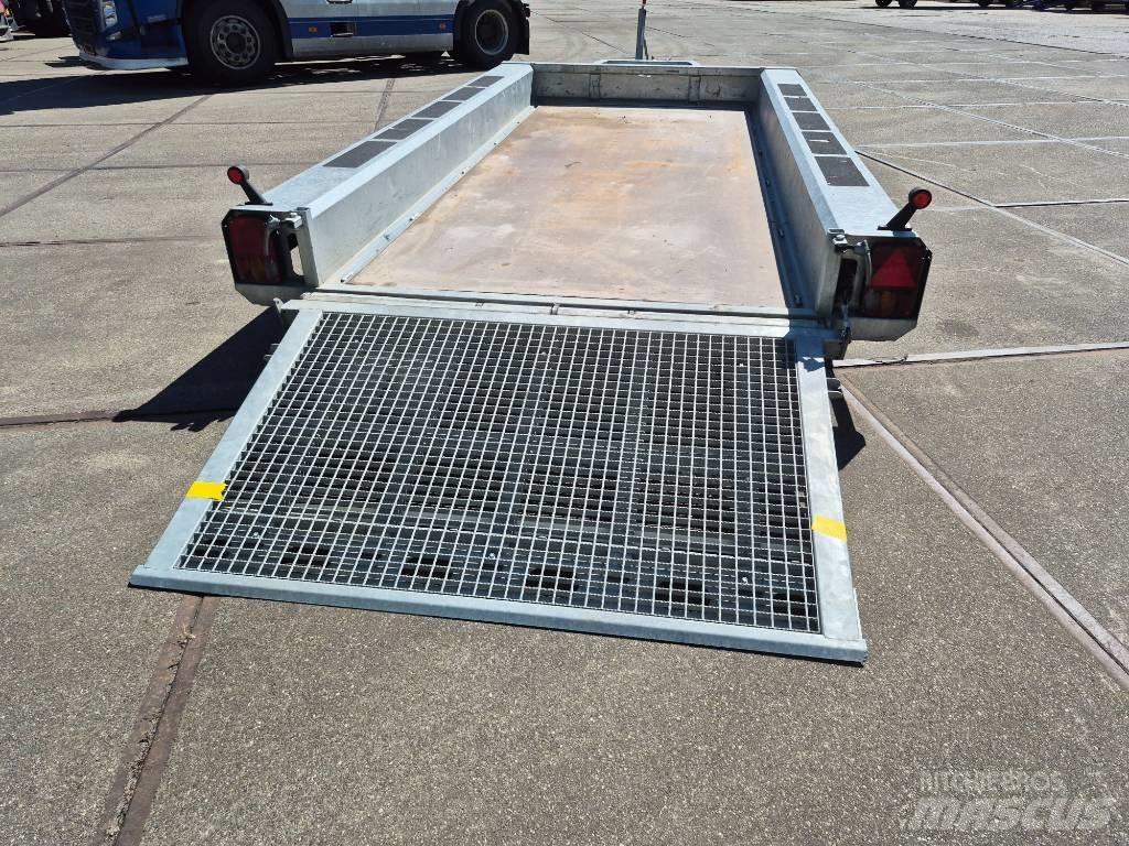  Proline  P 302 Remorque porte engin