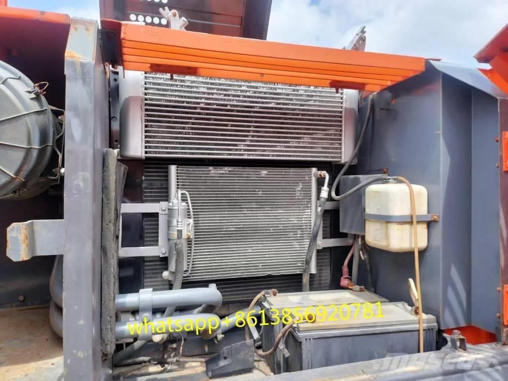 Hitachi ZX 240 Pelle sur chenilles