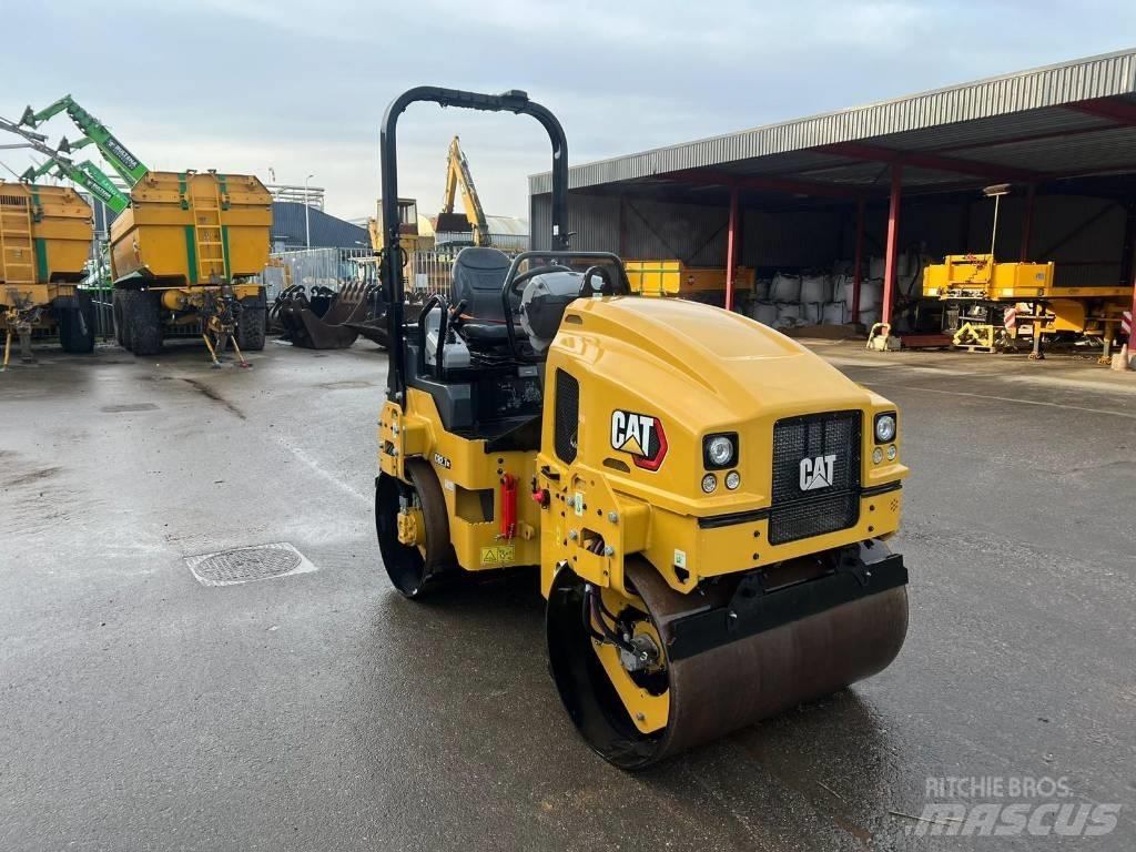 CAT CB 2.7GC Rouleaux tandem