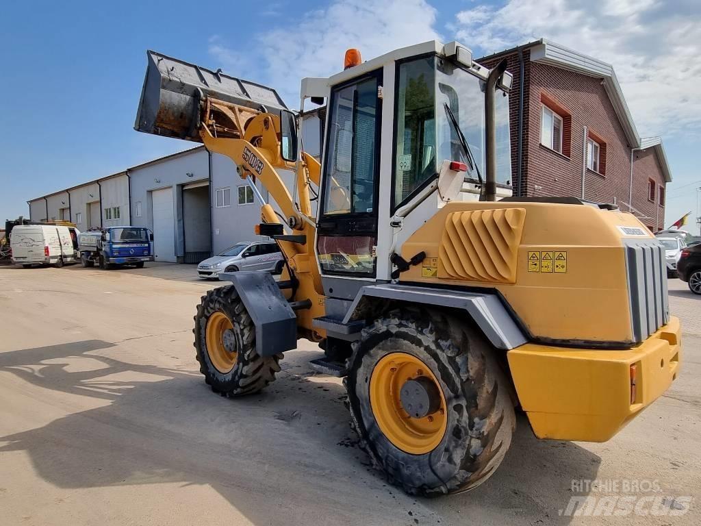 Liebherr L 508 Chargeuse sur pneus