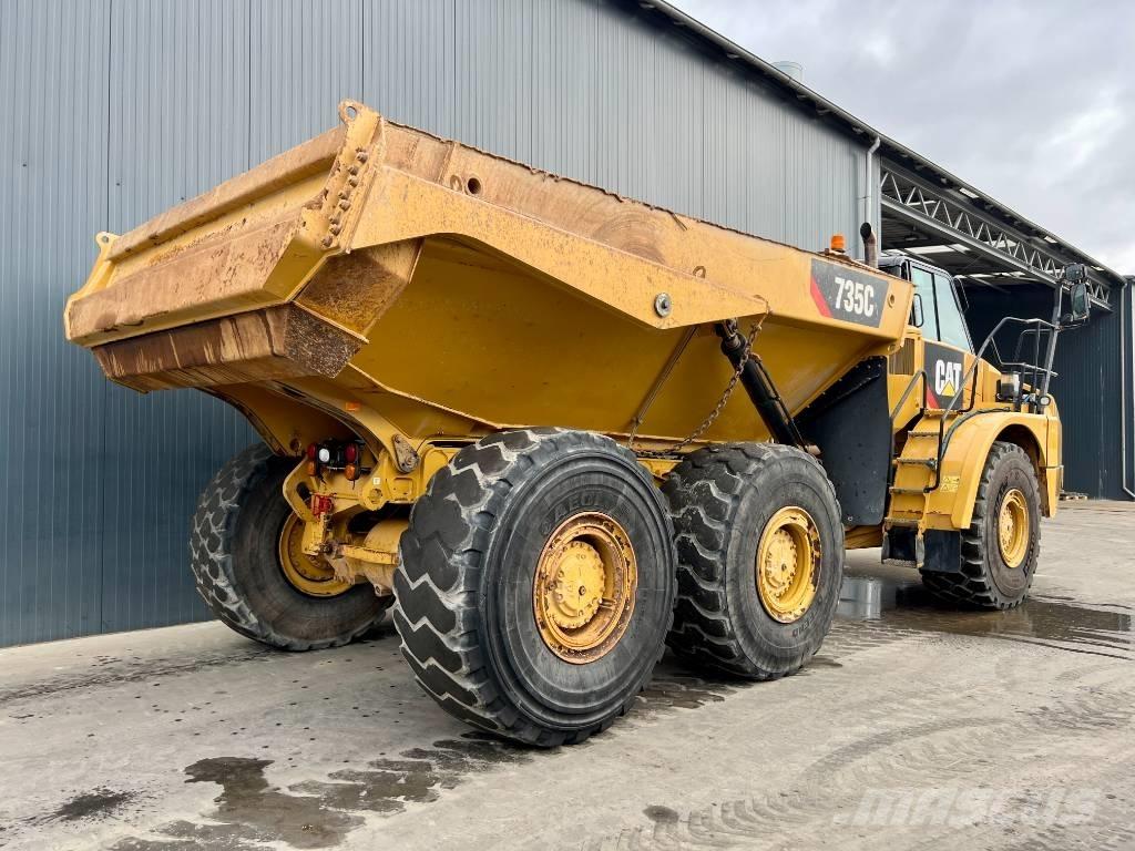 CAT 735C Tombereau articulé