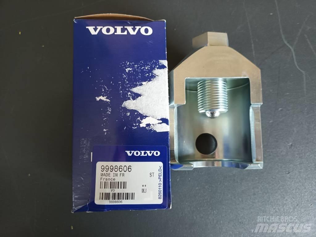 Volvo PULLER 9998606 Moteur