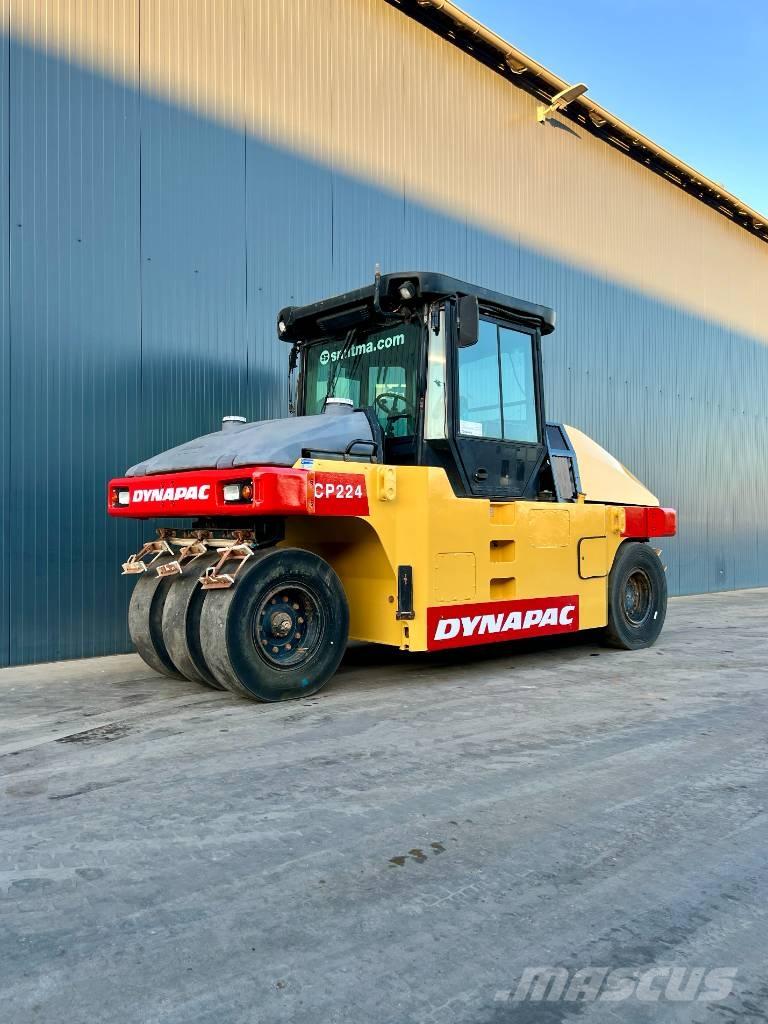 Dynapac CP224 Rouleaux à pneumatiques