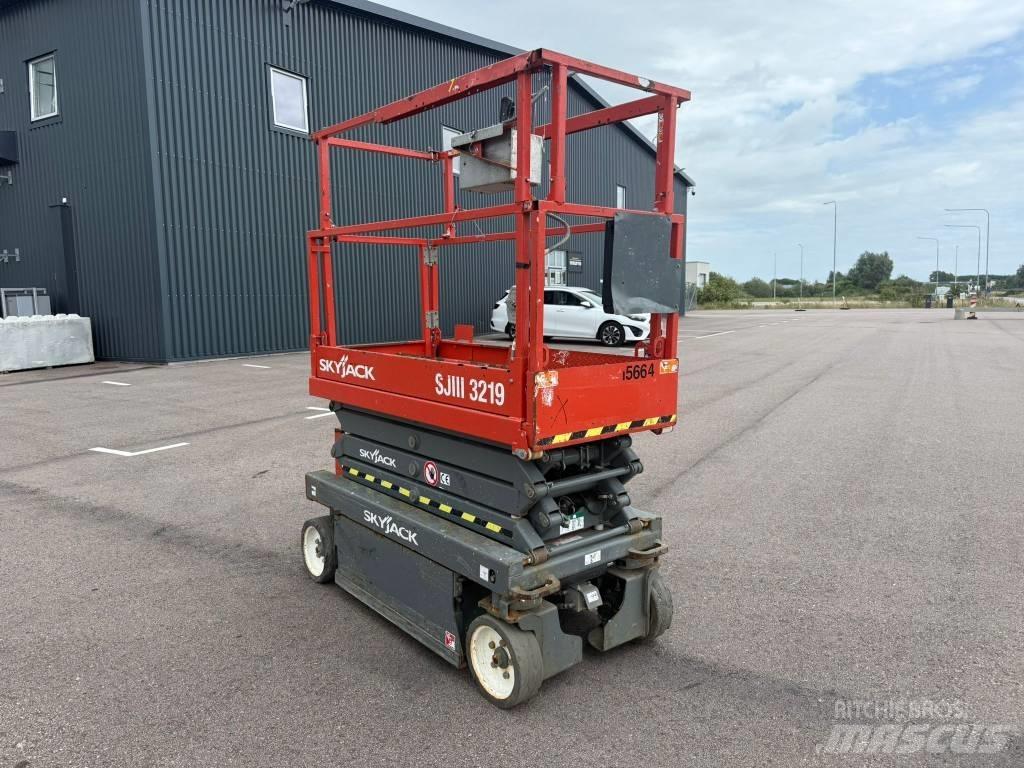 SkyJack SJ 3219 Nacelle ciseaux