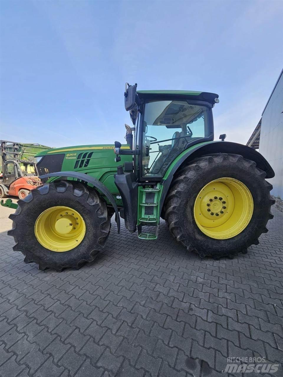John Deere 6210R Tracteur